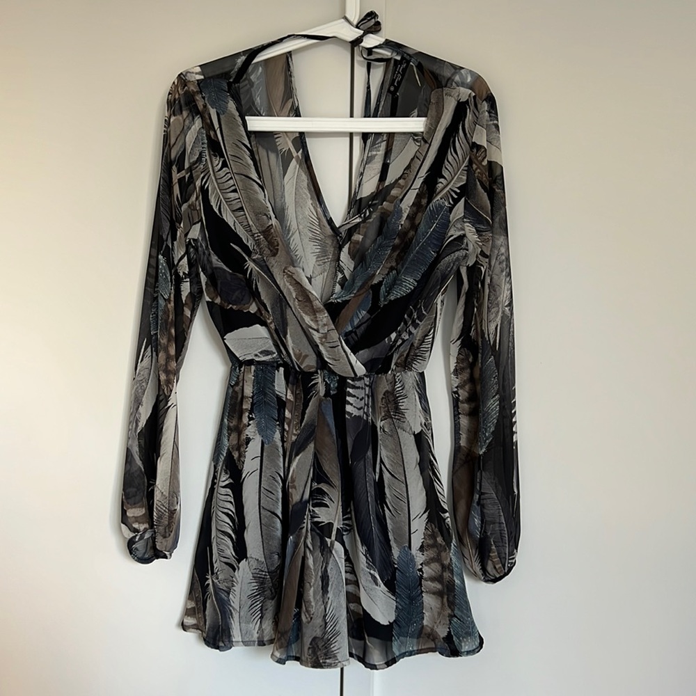 Cute Patterned Flowy Brown/Gray Romper Size Small
